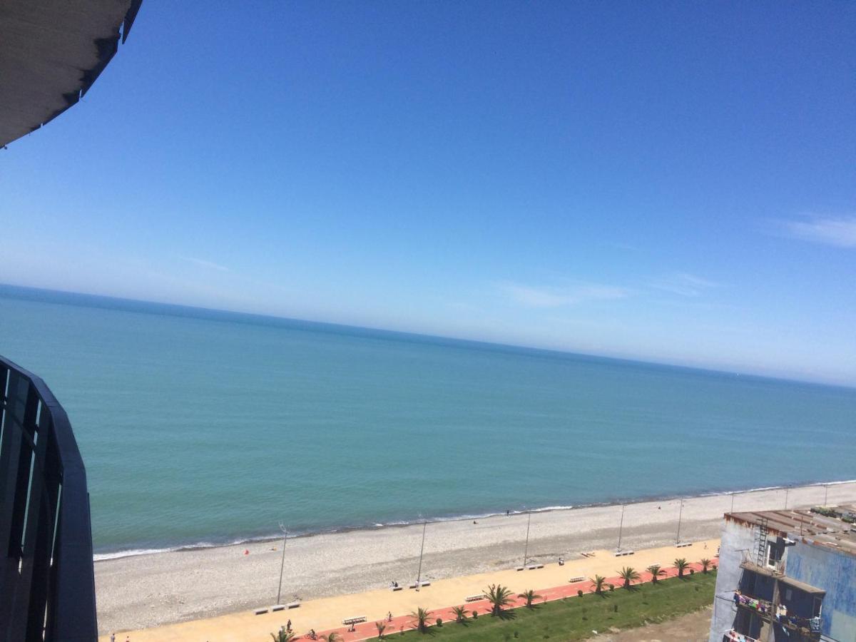 House On The Beach Batumi Kültér fotó